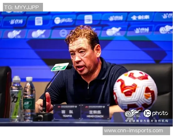 斯卢茨基赛后感慨双方实力相当遗憾未能全取三分的比赛总结