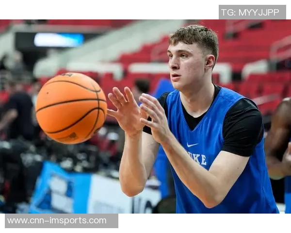 独行侠训练照曝光浓眉佩戴护目镜克莱弗与拉格齐齐亮相展现状态 独行侠训练照曝光浓眉佩戴护目镜克莱弗与拉格齐齐亮相展现状态