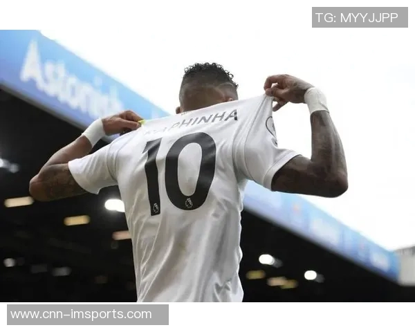 曼联寻求前锋补强但未必会追求巴萨旧将罗克 曼联寻求前锋补强但未必会追求巴萨旧将罗克