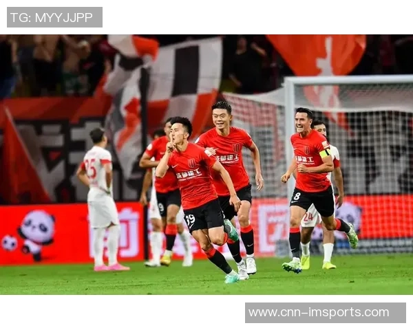 2025赛季精彩对决回顾成都蓉城与青岛西海岸激战成平局 2025赛季精彩对决回顾成都蓉城与青岛西海岸激战成平局